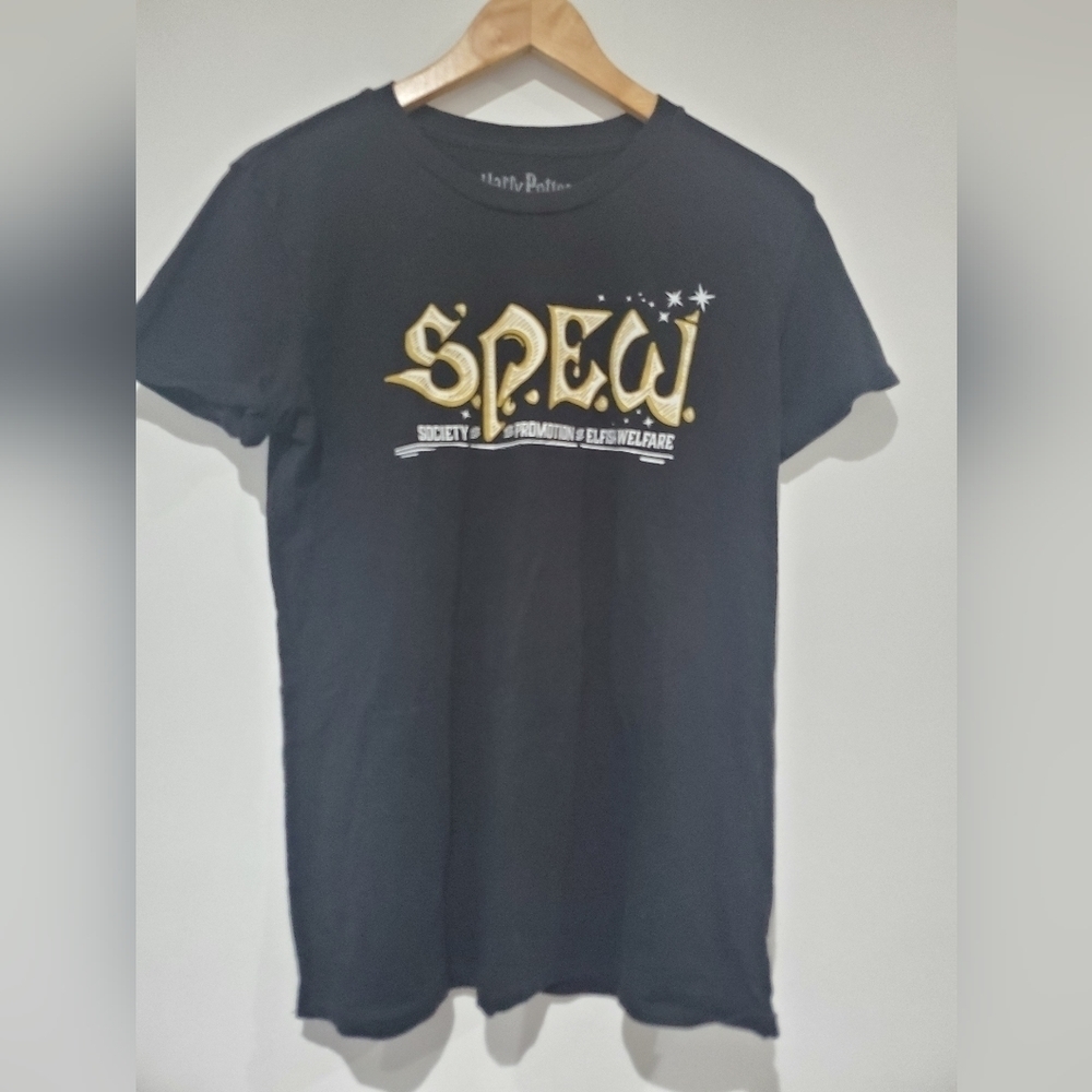 HARRY POTTER S.P.E.W. black tshirt size Small